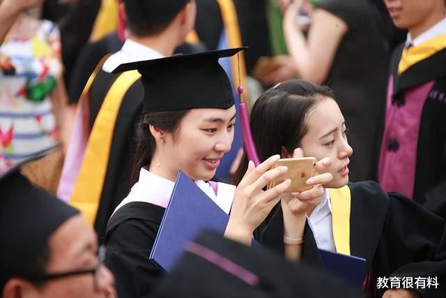 专升本推荐女生，迈向更高学历，实现人生跨越